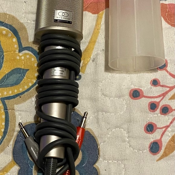 Stereo Silver Microphone - Picture 1 of 2